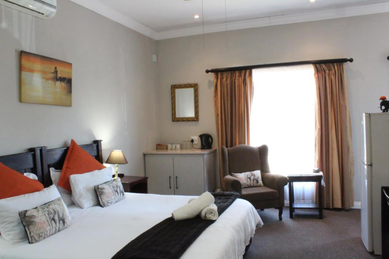 The Lakehouse Guest House Brakpan Vliegveld المظهر الخارجي الصورة