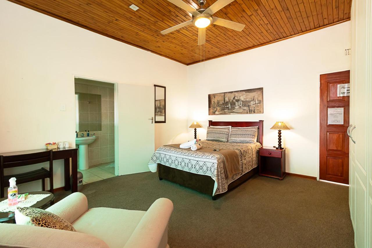 The Lakehouse Guest House Brakpan Vliegveld المظهر الخارجي الصورة